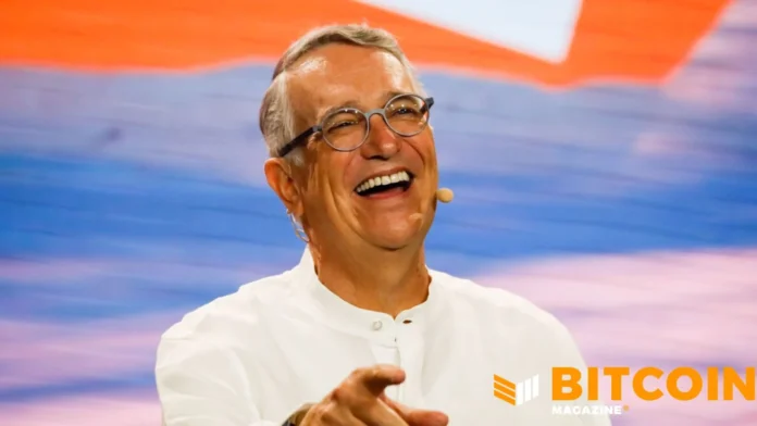 Mexican Billionaire Ricardo Salinas Recommends Bitcoin To Fight Inflation